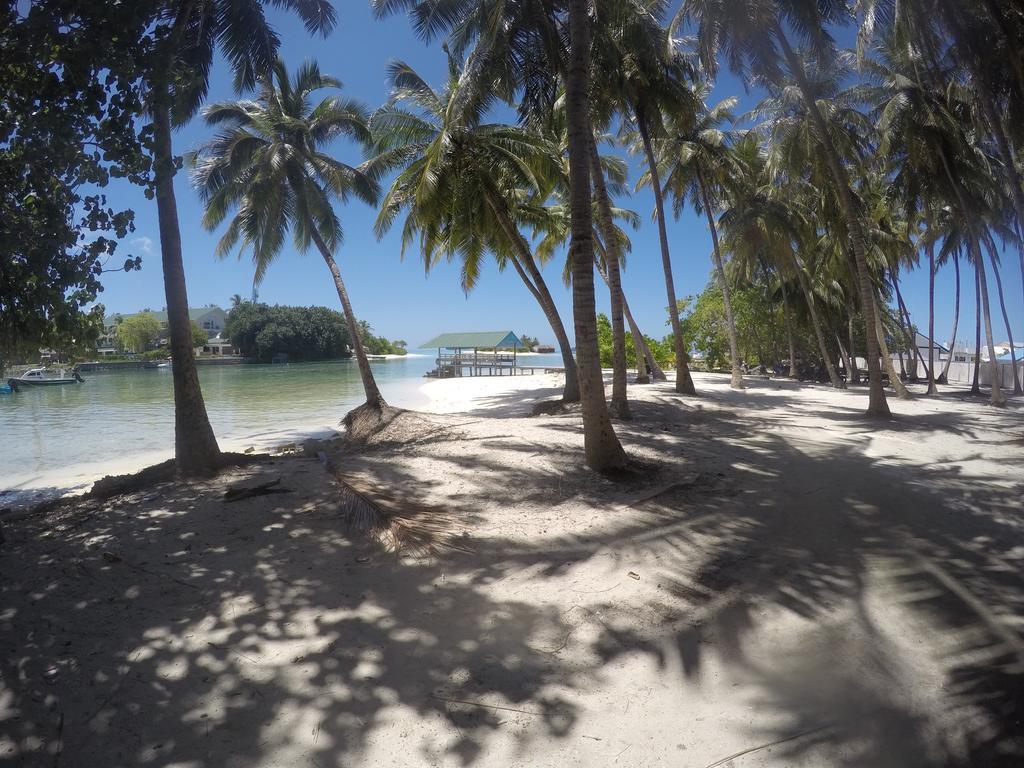 Отель Maldives Seashine Хураа Экстерьер фото